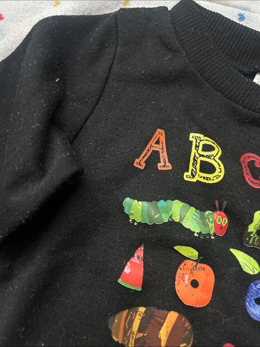 infant the hungry caterpillar 🐛sweatshirt - Picture 2 of 5